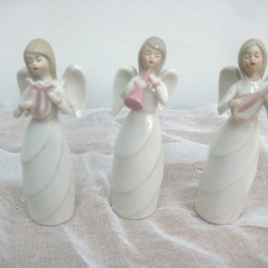 Άγγελοι πορσελ. μικροί σετ 3 τεμ. 4Χ4Χ12,5